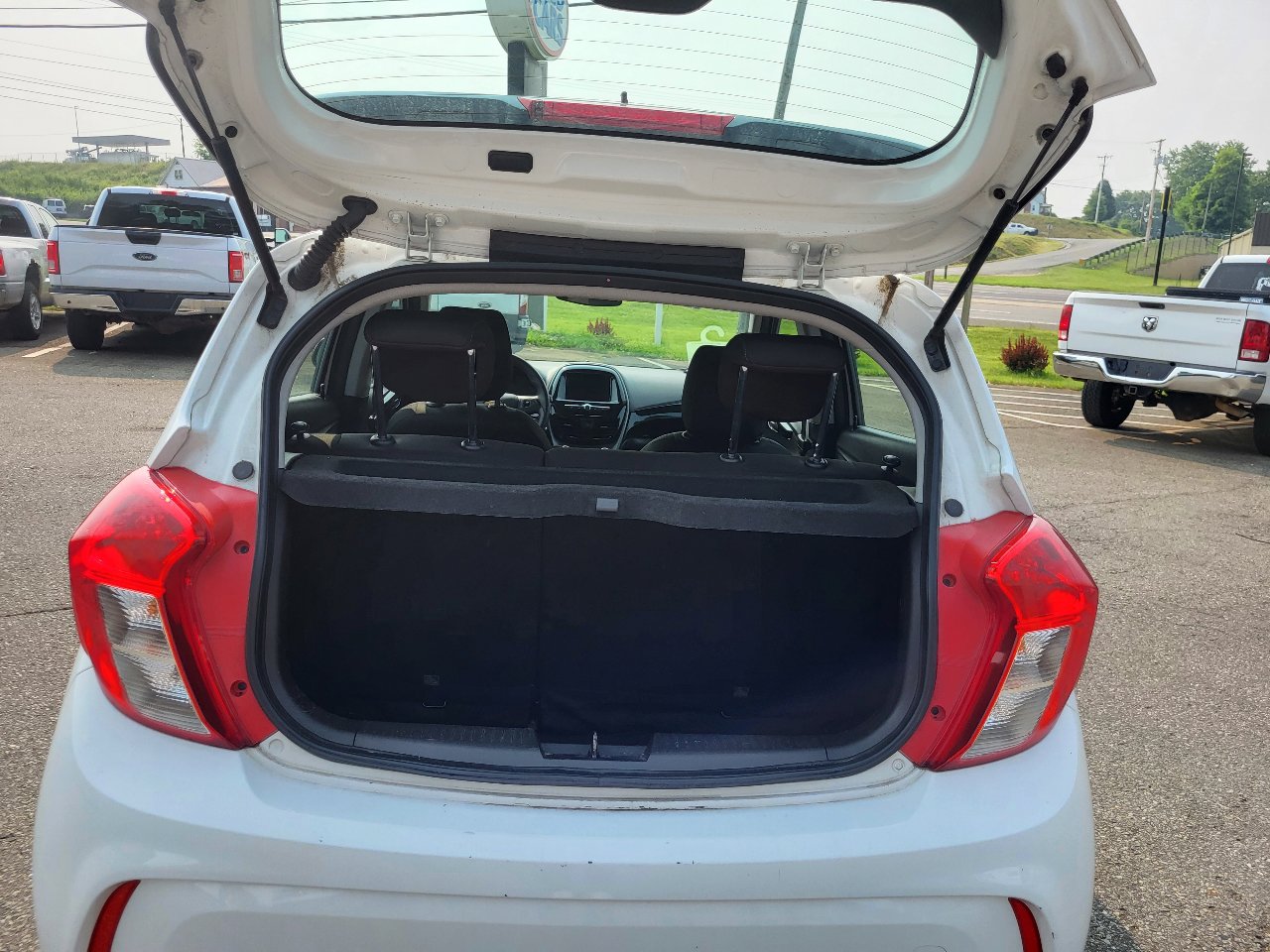 Used 2020 Chevrolet Spark LT image 5