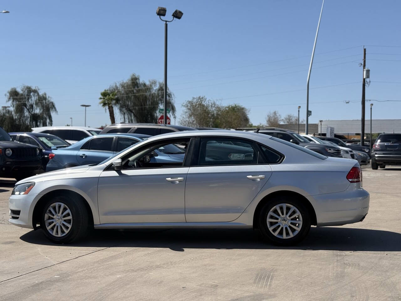 Used 2014 Volkswagen Passat 1.8T S image 5