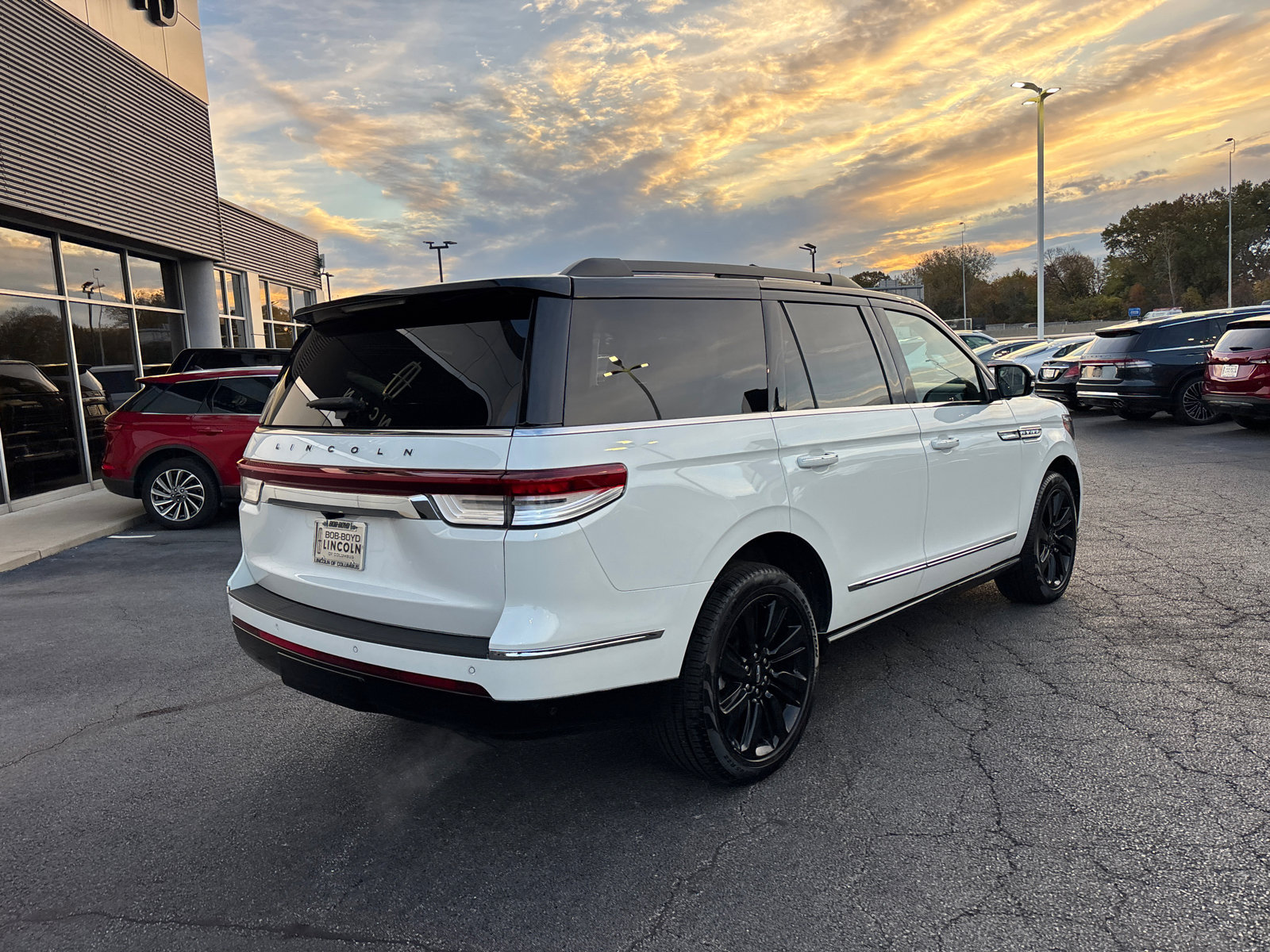 Certified 2024 Lincoln Navigator Black Label image 7