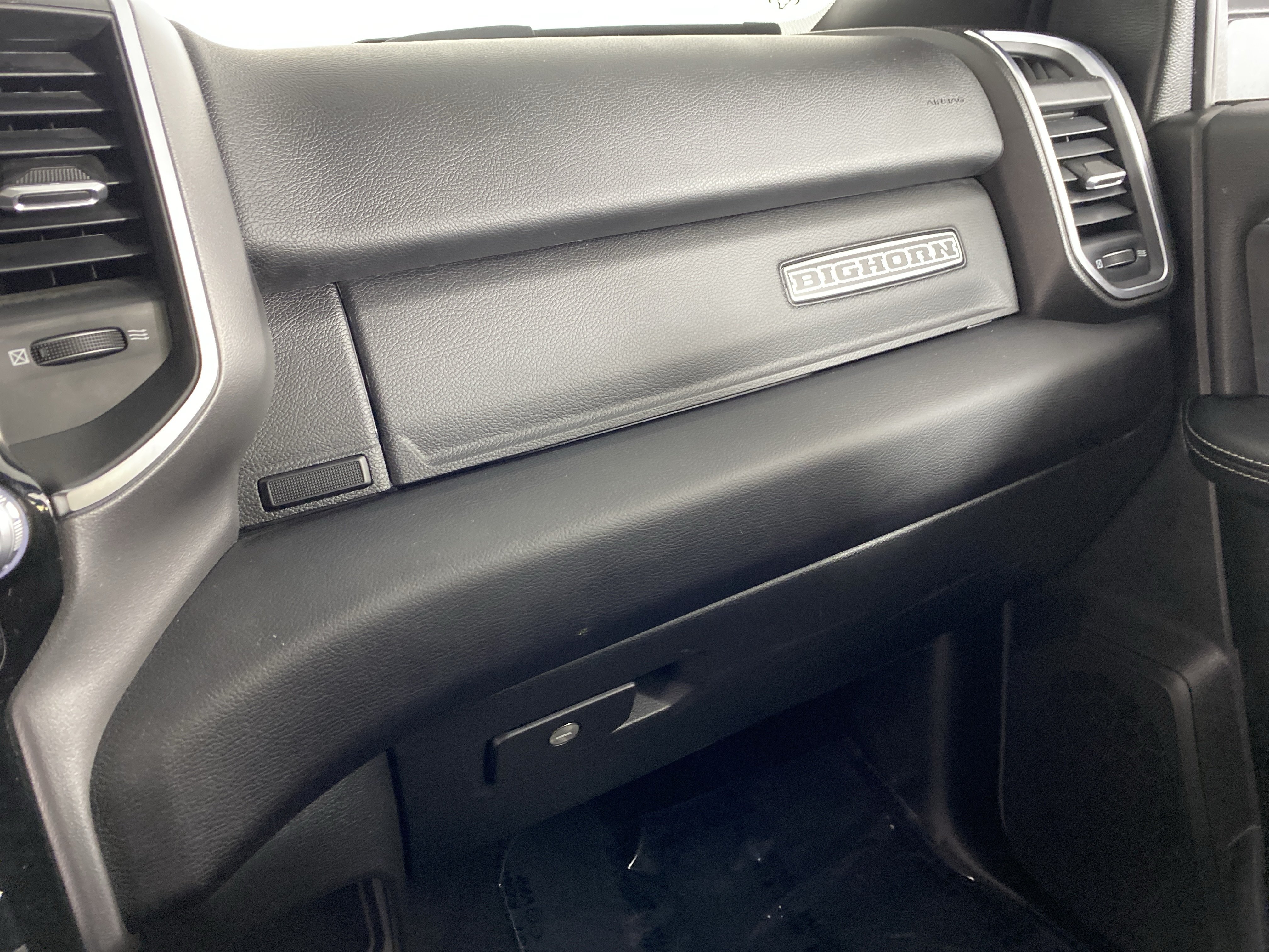 Used 2025 RAM 2500 Big Horn AWD/4WD image 36