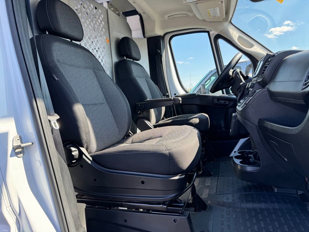 Used 2023 RAM ProMaster 2500 w/ Convenience Group FWD image 10