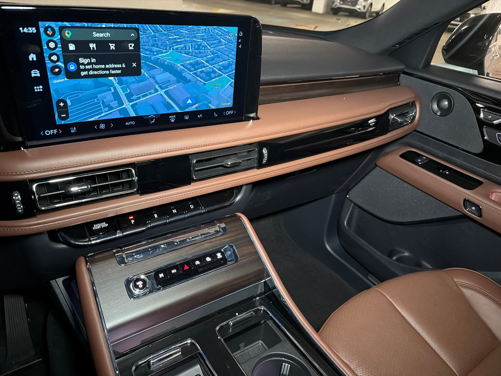 New 2027 Lincoln Aviator Reserve w/ Jet Appearance Package AWD/4WD image 27