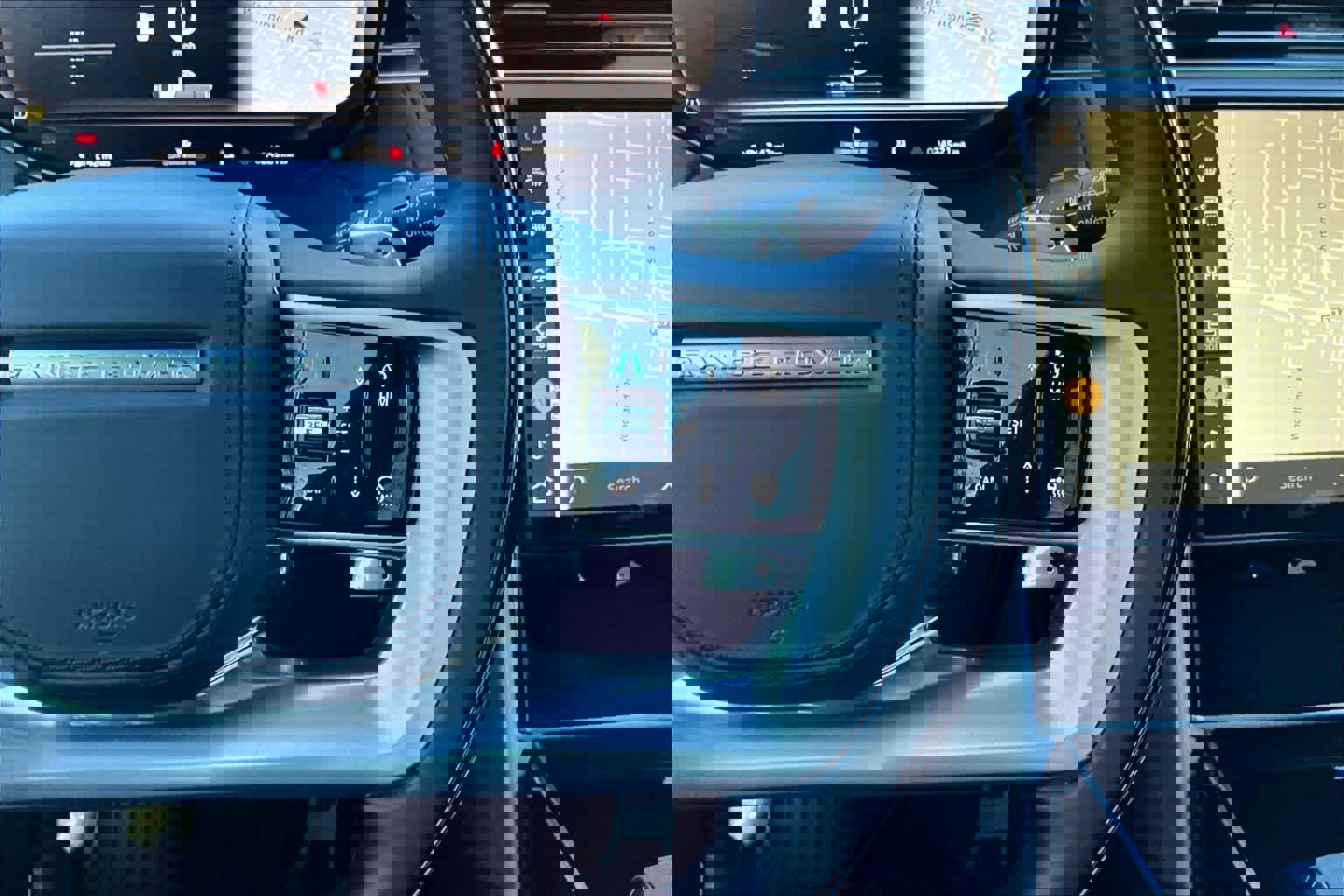 Used 2024 Land Rover Range Rover SE image 24