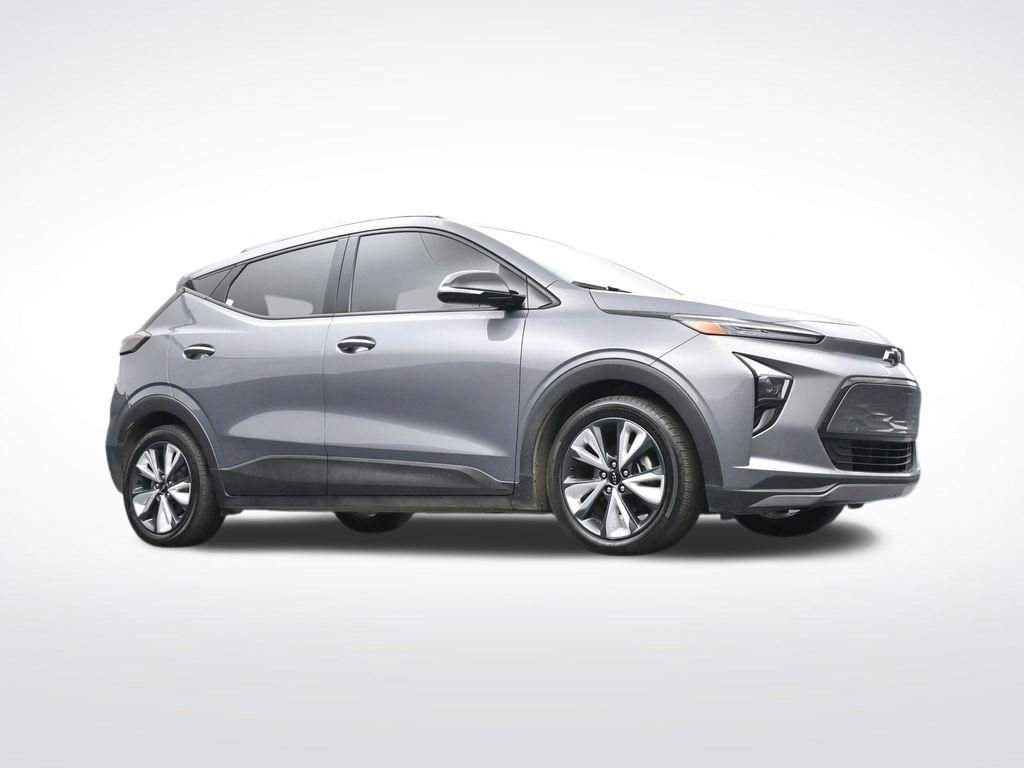 Used 2022 Chevrolet Bolt EUV LT w/ Convenience Package image 46