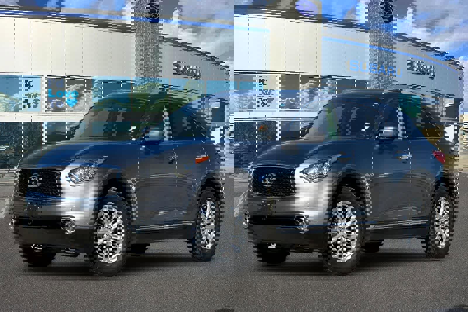 Used 2017 INFINITI QX70 AWD w/ Premium Package image 1