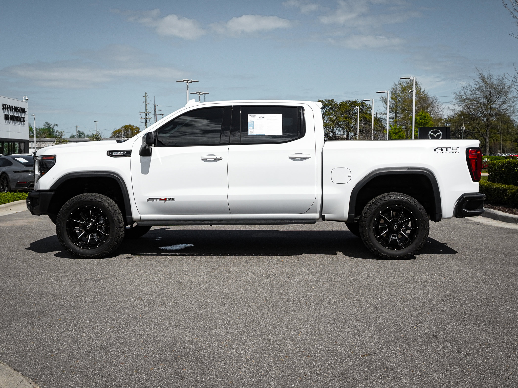 Used 2024 GMC Sierra 1500 AT4X image 7