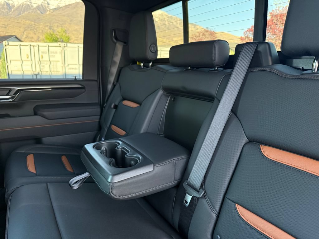 Used 2026 GMC Sierra 2500 AT4 w/ AT4 Premium Plus Package AWD/4WD image 36