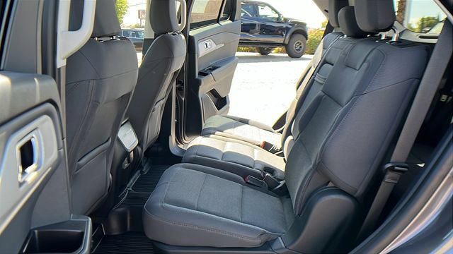 Used 2025 Ford Explorer Active RWD image 20