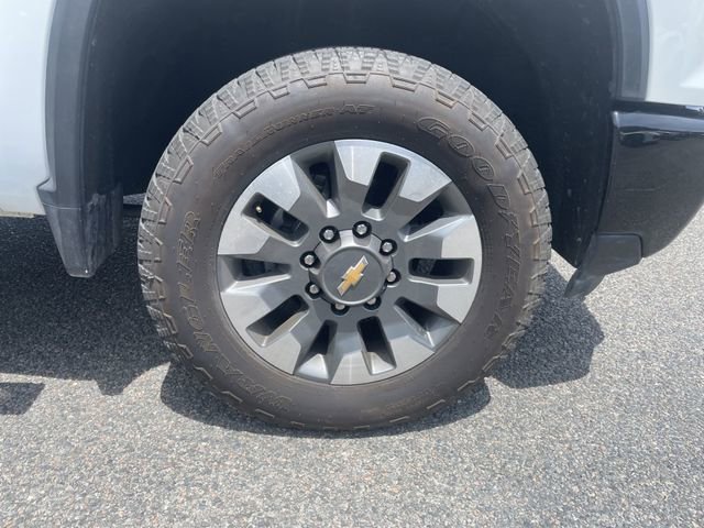Used 2025 Chevrolet Silverado 2500 Custom AWD/4WD image 15