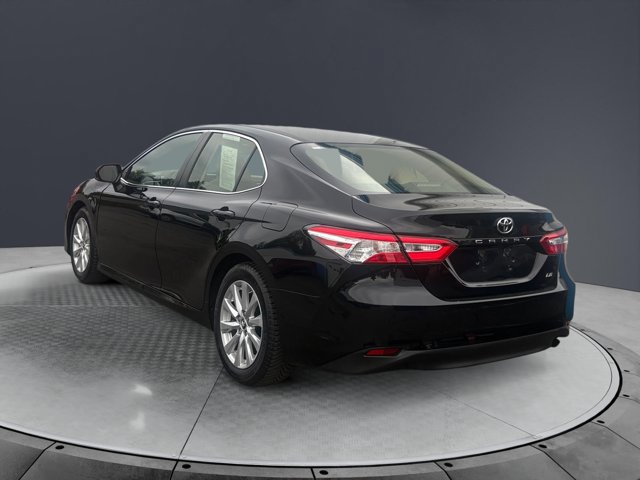 Used 2018 Toyota Camry LE w/ Convenience Package FWD image 3