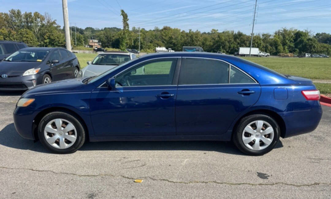Used 2007 Toyota Camry LE image 1