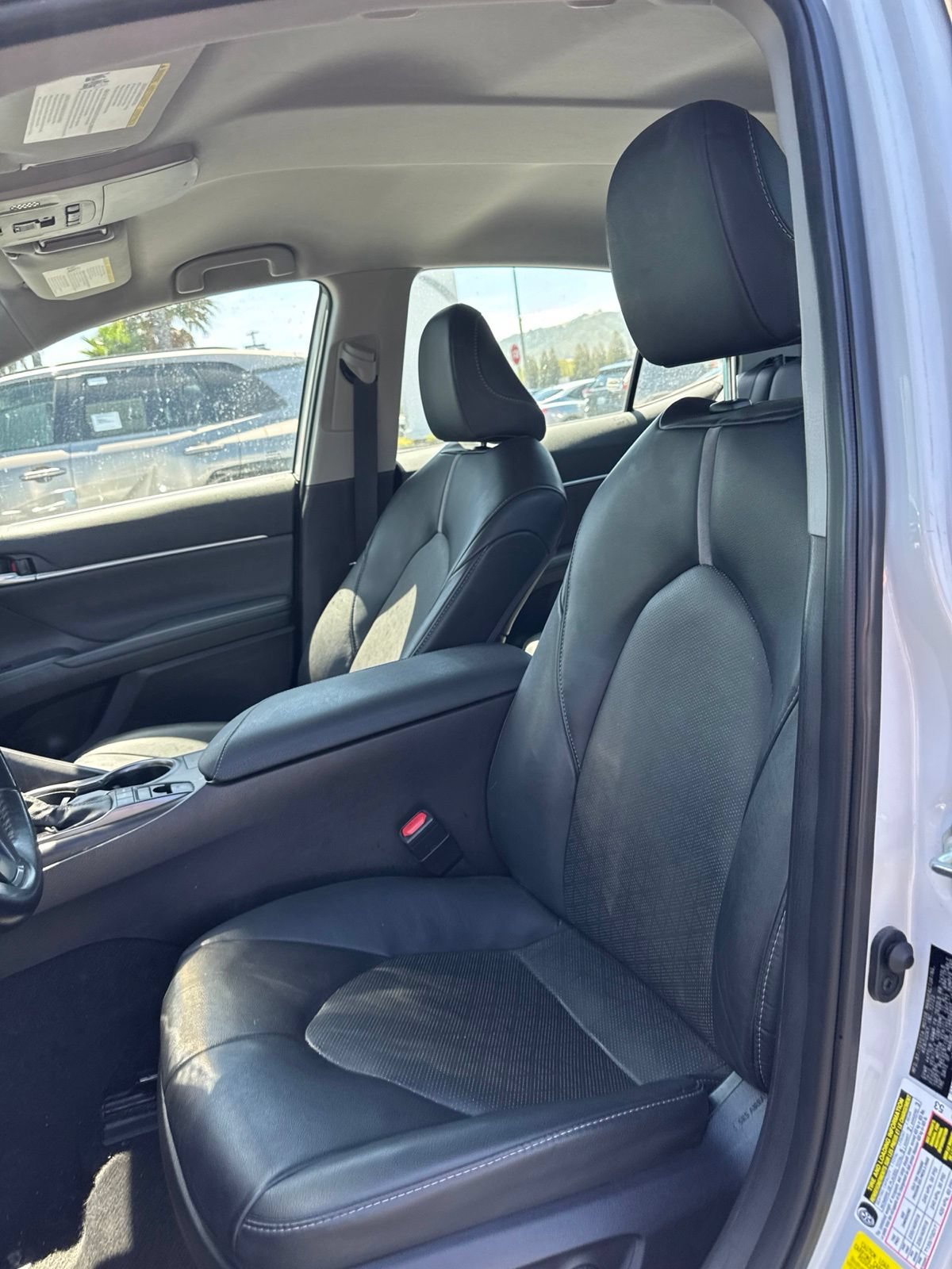 Used 2024 Toyota Camry XSE FWD image 6