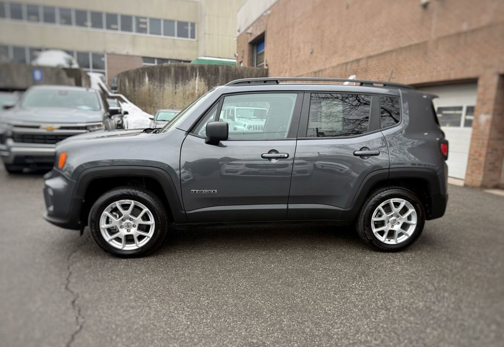 Used 2022 Jeep Renegade Latitude w/ Convenience Group image 14