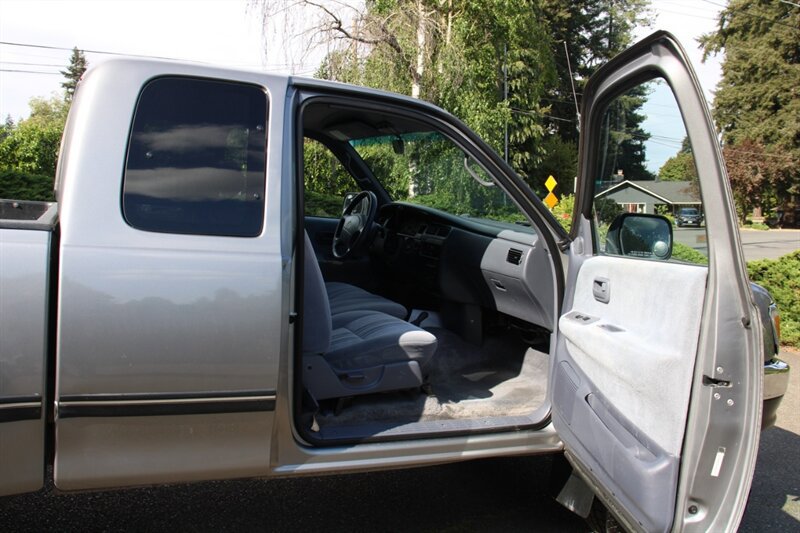 Used 1997 Toyota T100 SR5 AWD/4WD image 6