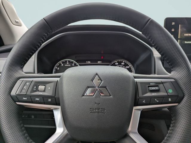 New 2026 Mitsubishi Outlander SE FWD image 29