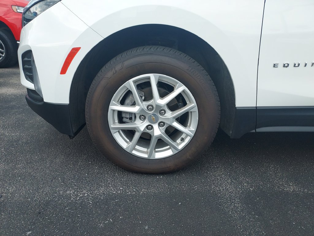 Used 2024 Chevrolet Equinox LT w/ LPO, Floor Liner Package AWD/4WD image 10