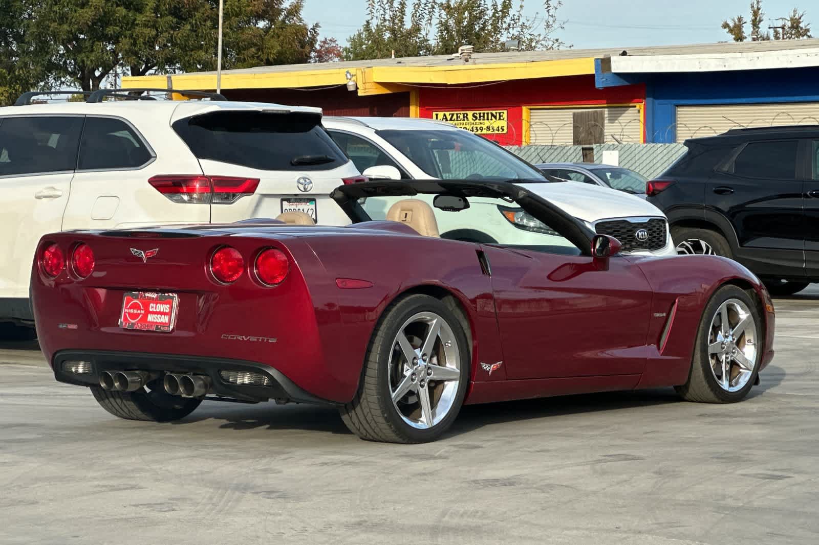 Used 2006 Chevrolet Corvette Convertible w/ Preferred Equipment Group RWD image 2