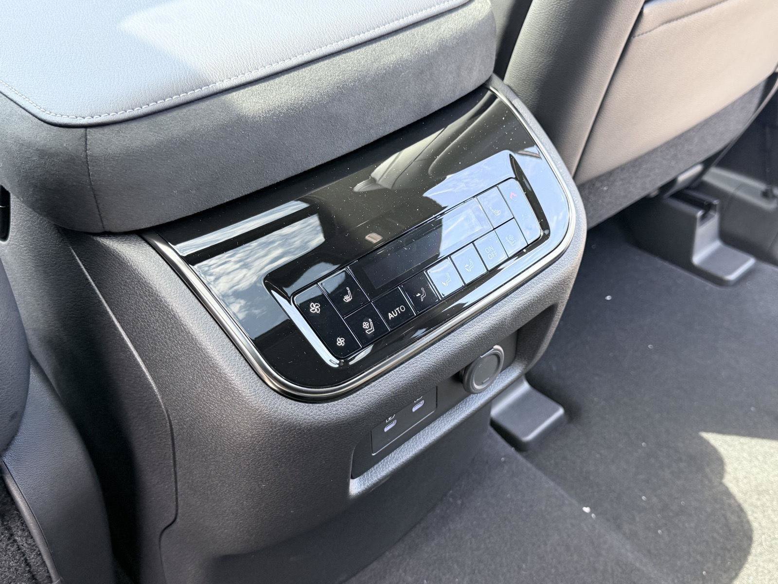 New 2027 INFINITI QX80 Sensory AWD/4WD image 26