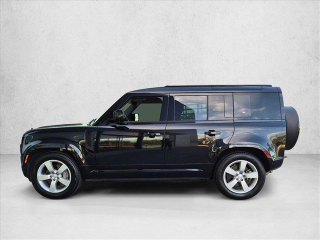 Certified 2024 Land Rover Defender 110 X-Dynamic SE AWD/4WD image 9