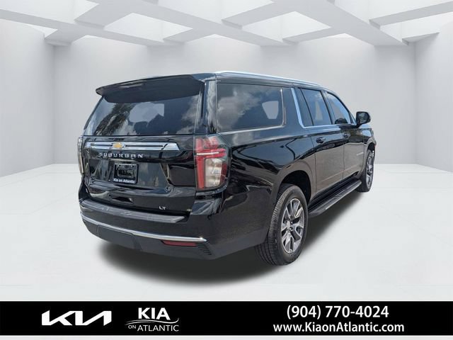 Used 2022 Chevrolet Suburban LT w/ LT Signature Plus Package AWD/4WD image 3