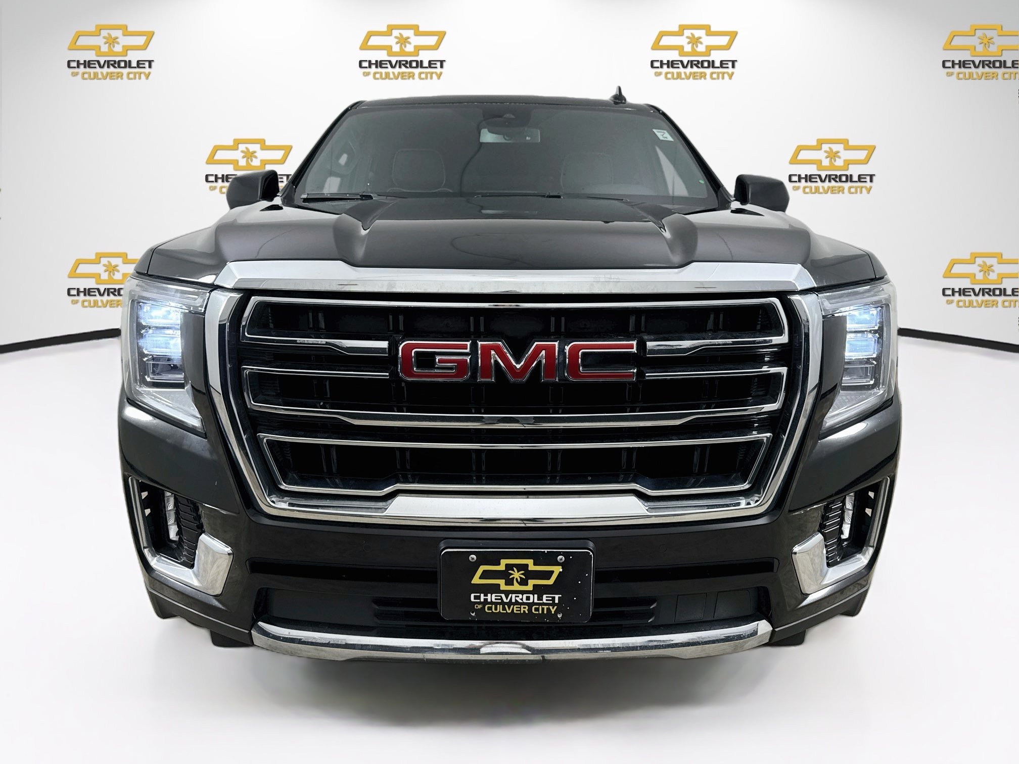 Used 2023 GMC Yukon XL SLT RWD image 2