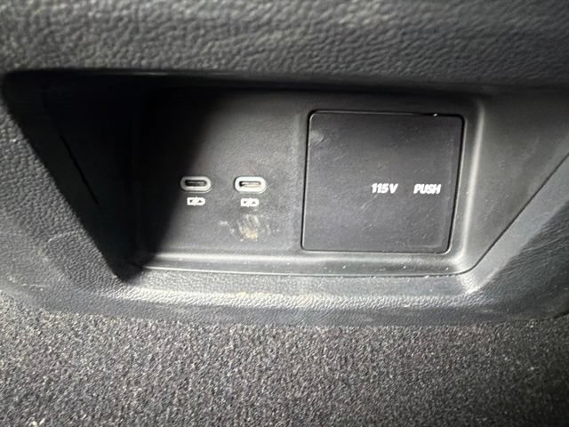 Used 2024 Volkswagen Atlas Peak Edition SE AWD/4WD image 24