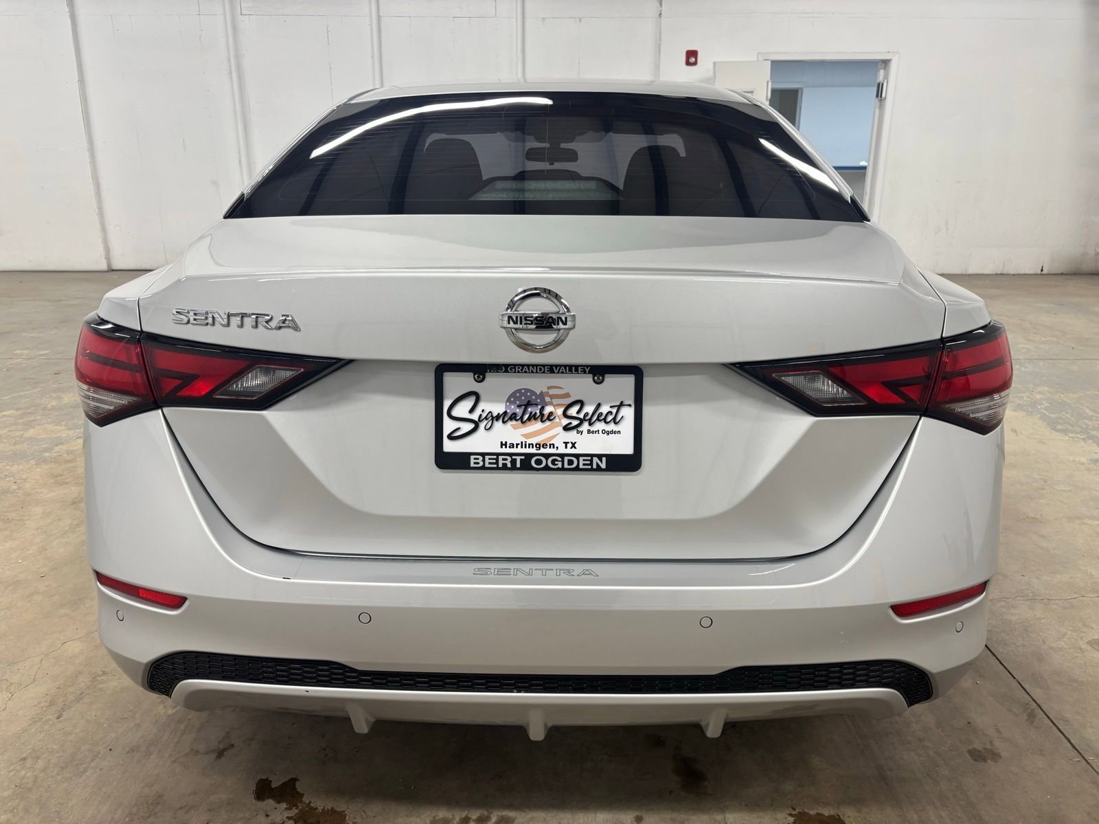 Used 2023 Nissan Sentra S FWD image 6