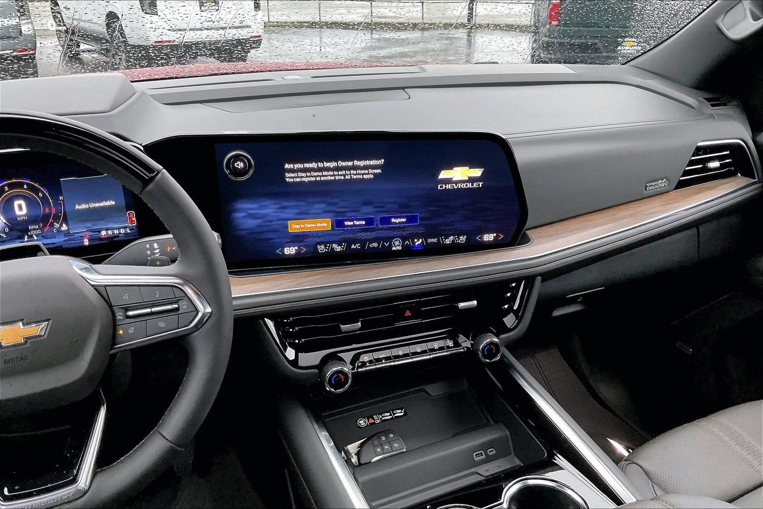 New 2026 Chevrolet Suburban High Country image 7