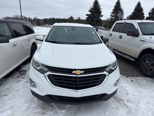 Used 2020 Chevrolet Equinox LS w/ LS Convenience Package image 2