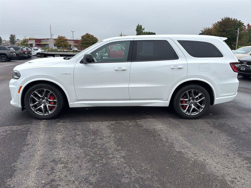 Used 2023 Dodge Durango R/T w/ Tow 'N Go Package AWD/4WD image 3