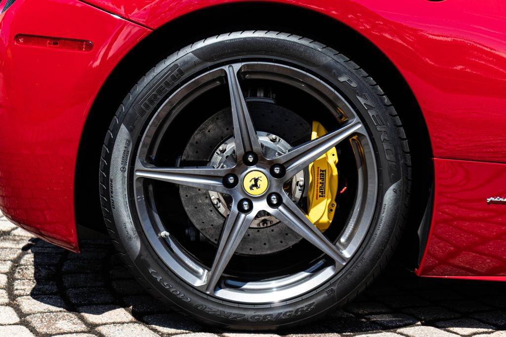 Used 2013 Ferrari 458 Italia Coupe RWD image 59