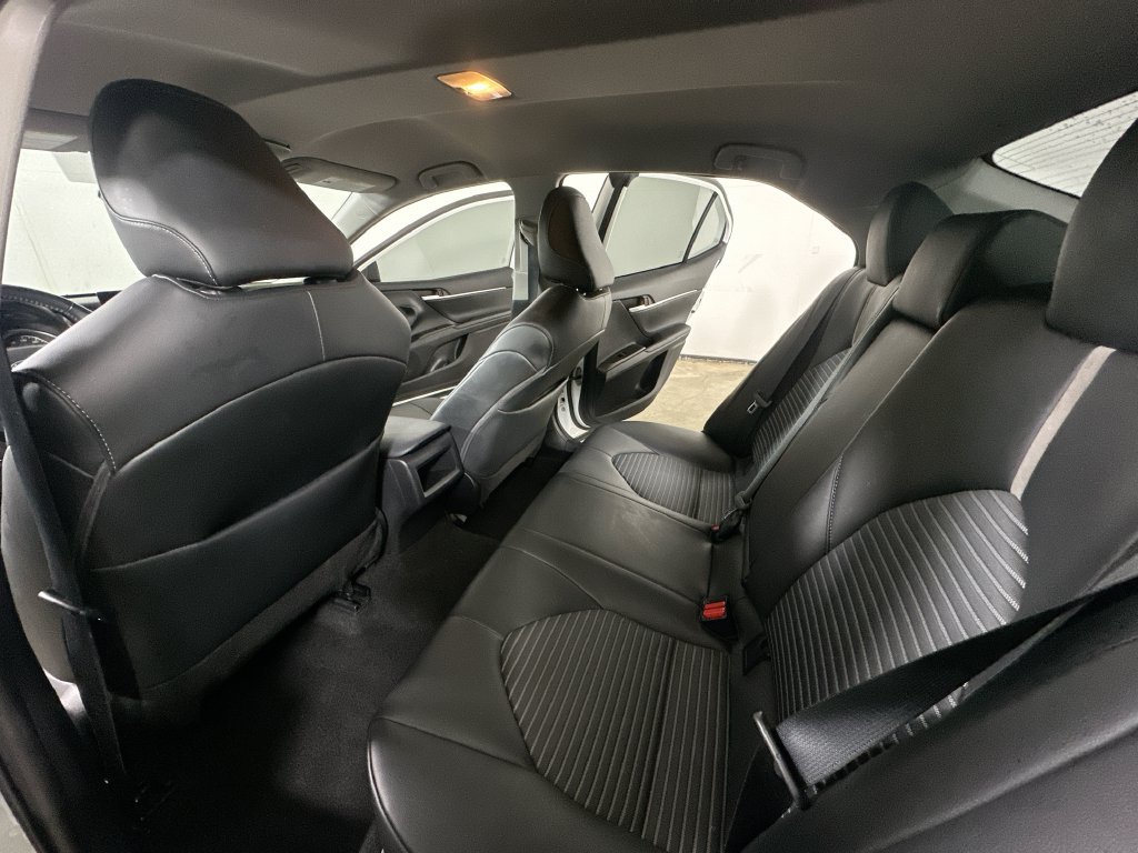 Used 2023 Toyota Camry SE FWD image 15