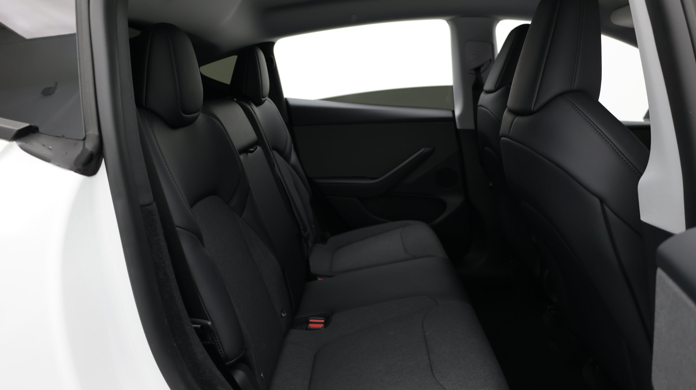 Used 2026 Tesla Model Y 2WD image 34