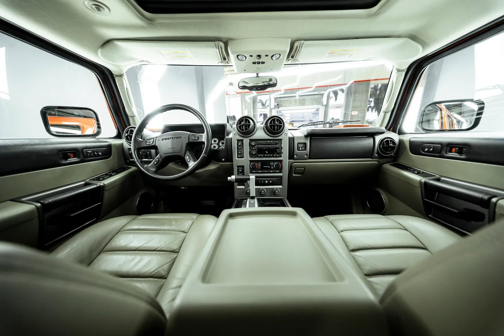 Used 2003 HUMMER H2 Luxury w/ Preferred Equipment Group AWD/4WD image 43