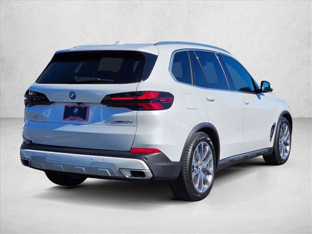 New 2026 BMW X5 xDrive50e image 2