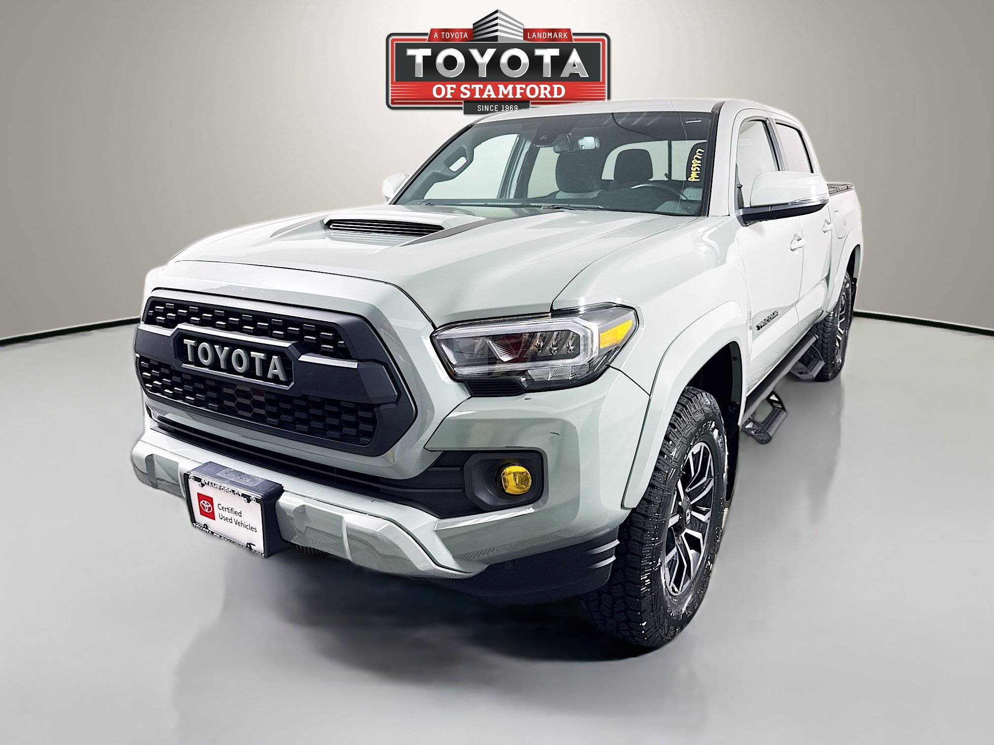 Certified 2023 Toyota Tacoma TRD Sport AWD/4WD image 3
