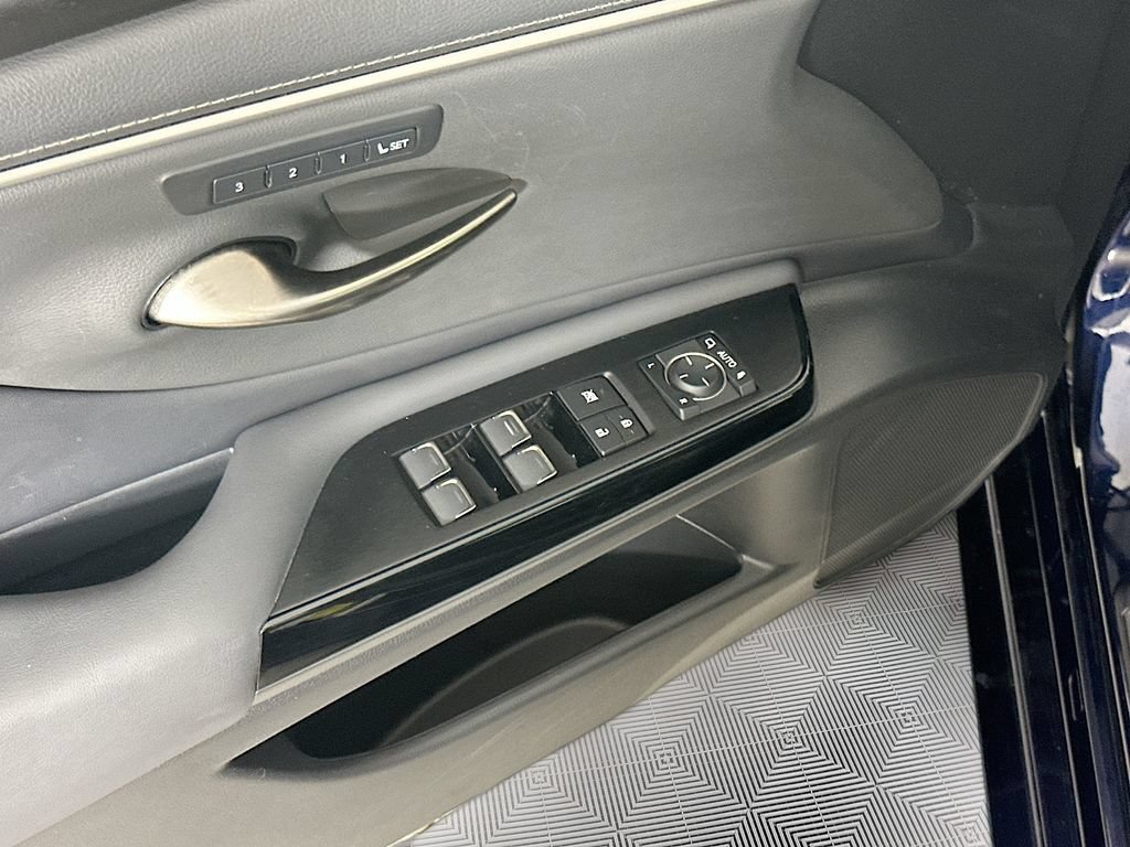 Used 2023 Lexus ES 350 w/ Premium Package FWD image 22