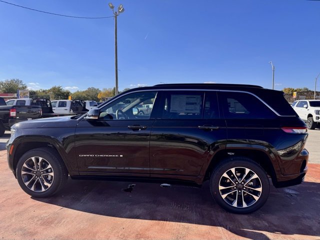 New 2025 Jeep Grand Cherokee Overland w/ Luxury Tech Group IV image 8