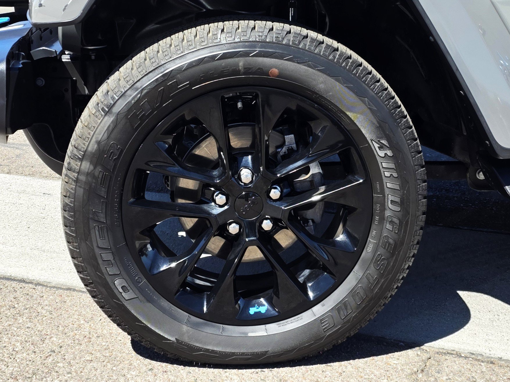 Certified 2022 Jeep Wrangler Unlimited Sahara AWD/4WD image 9