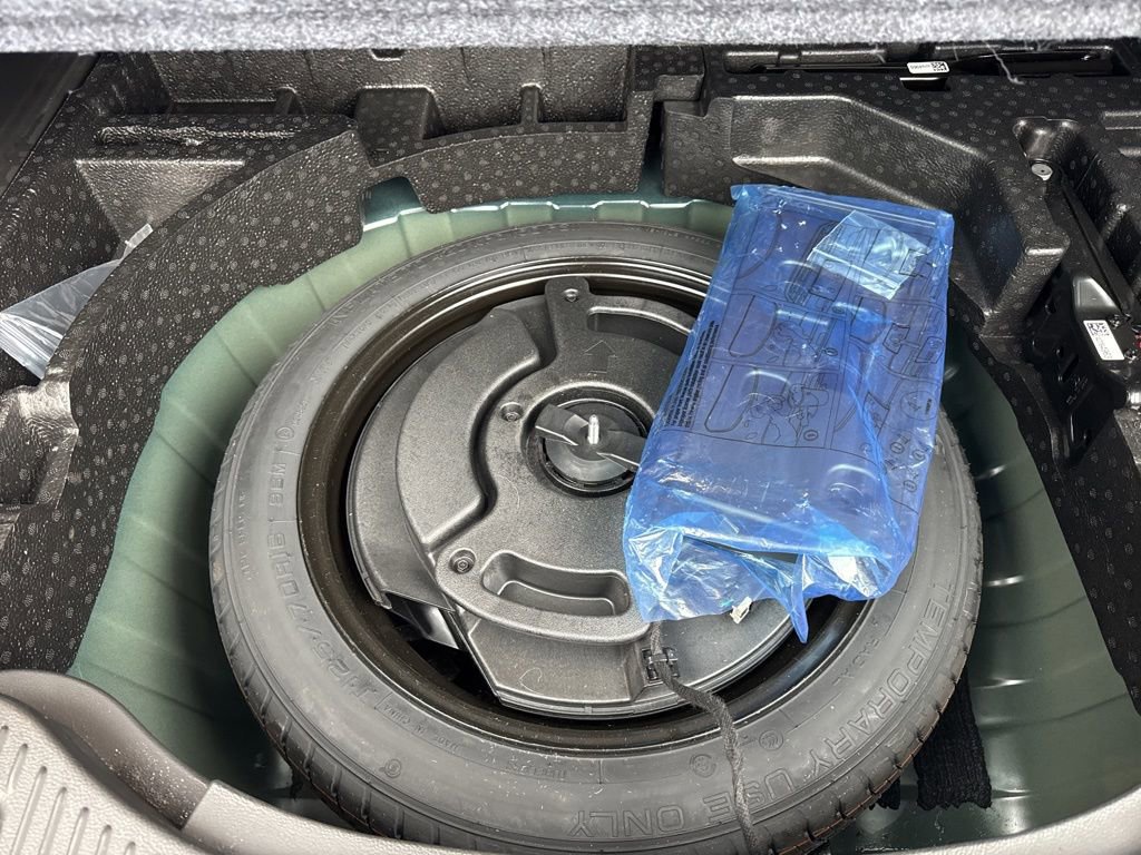 Certified 2022 Buick Encore Preferred w/ Safety Package image 37