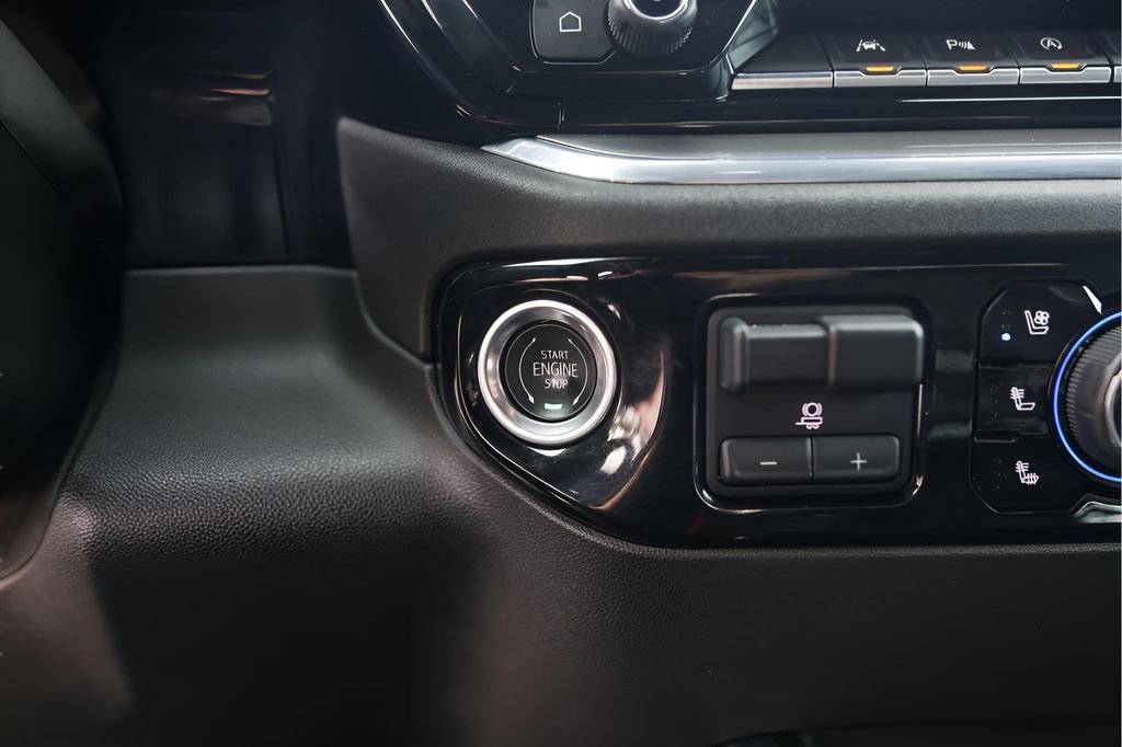 Certified 2023 Chevrolet Silverado 1500 High Country w/ Technology Package image 21