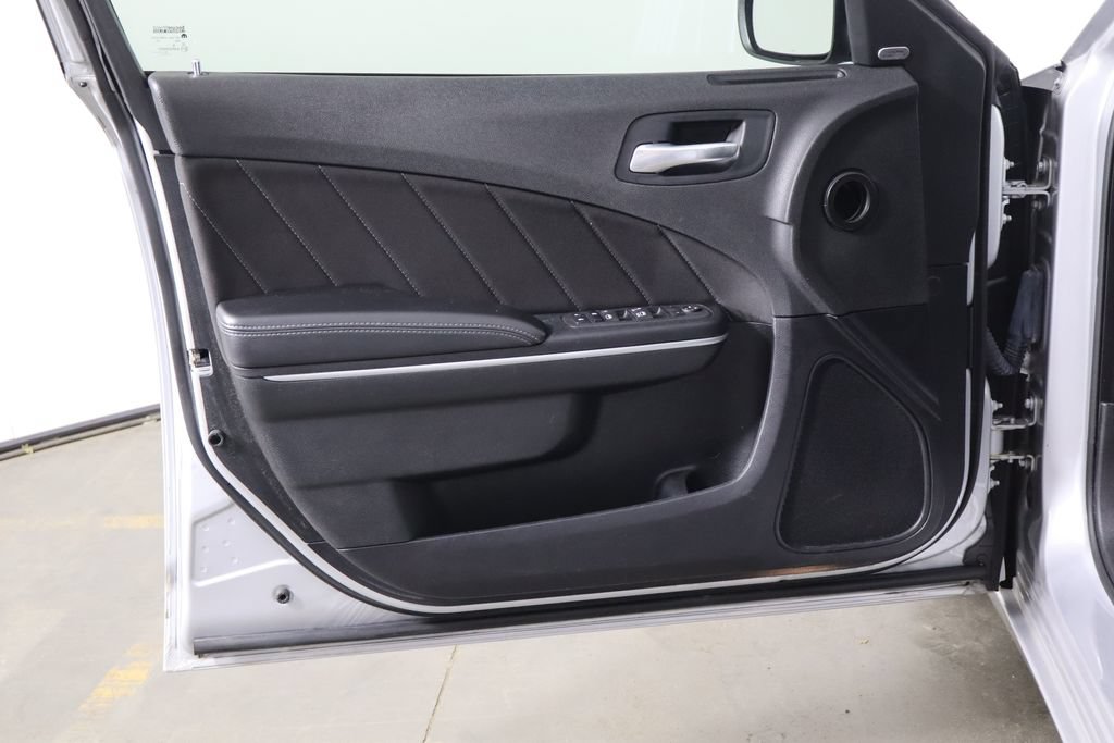 Used 2023 Dodge Charger SXT RWD image 20