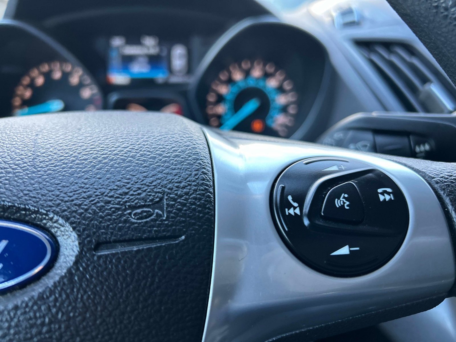 Used 2016 Ford Escape SE w/ Equipment Group 201A image 21