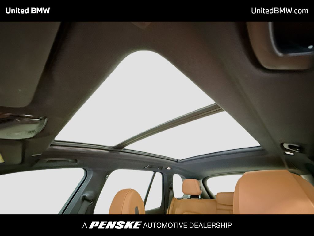 Used 2021 BMW X5 sDrive40i w/ M Sport Package image 12