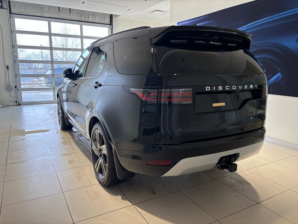 New 2026 Land Rover Discovery Limited Edition AWD/4WD image 2