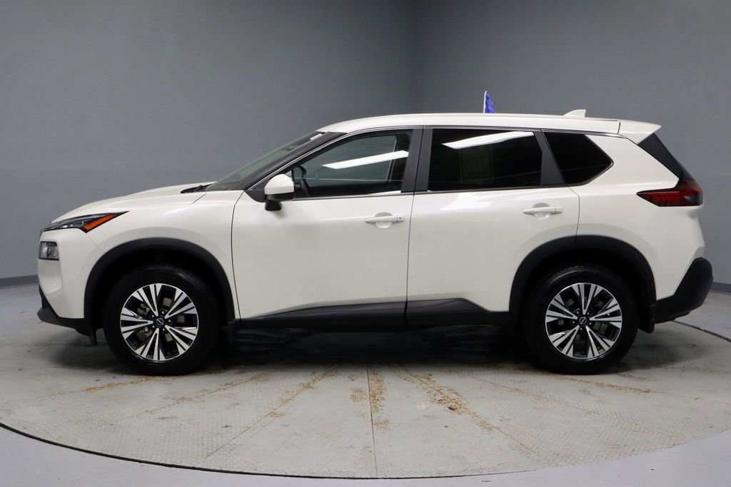 Used 2023 Nissan Rogue SV image 8