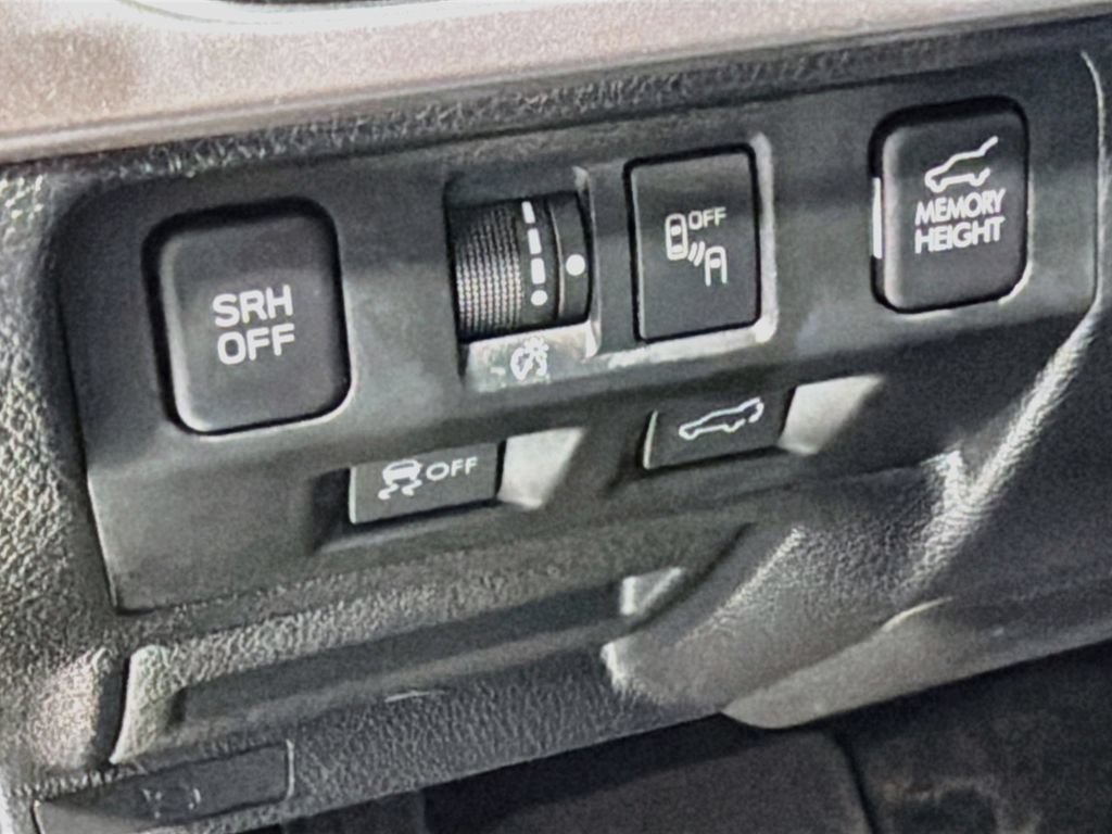 Used 2018 Subaru Forester 2.5i Touring w/ Popular Package #2 AWD/4WD image 12