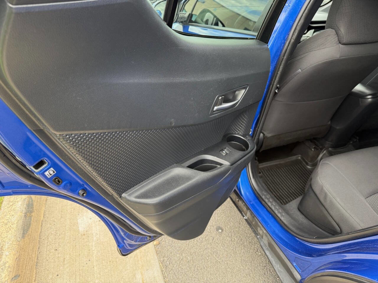 Used 2018 Toyota C-HR XLE image 19