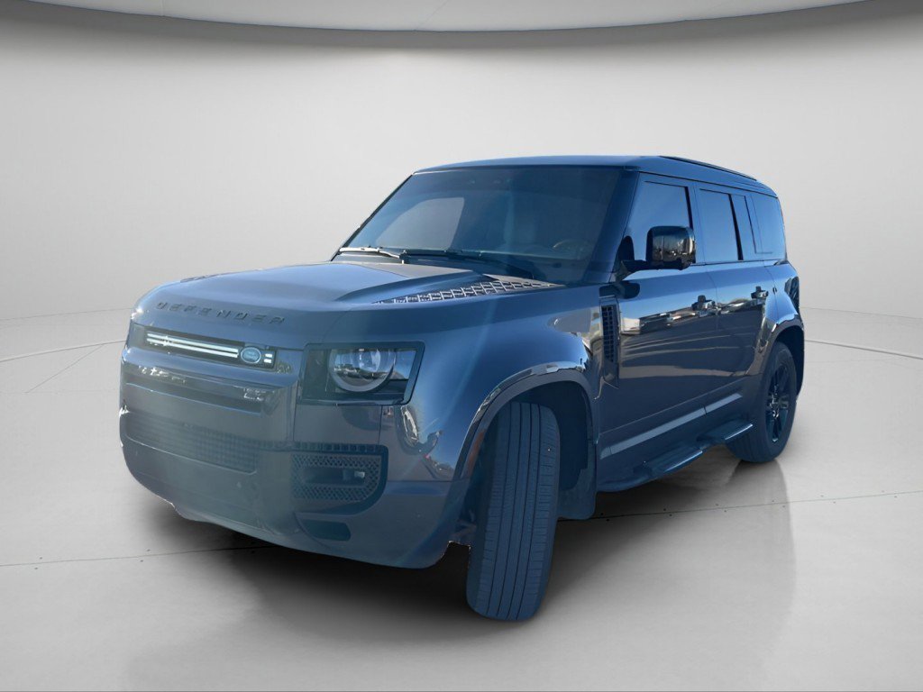 Used 2025 Land Rover Defender 110 S image 14