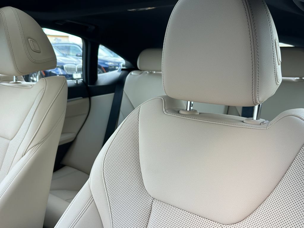 Used 2023 BMW i4 eDrive35 RWD image 14
